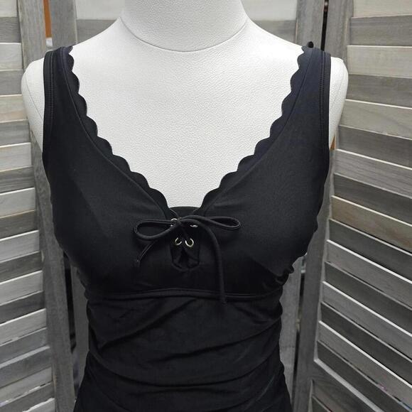 Grommet Scallop Full Coverage One Piece Swimsuit | Kona Sol - Picture 2 of 10